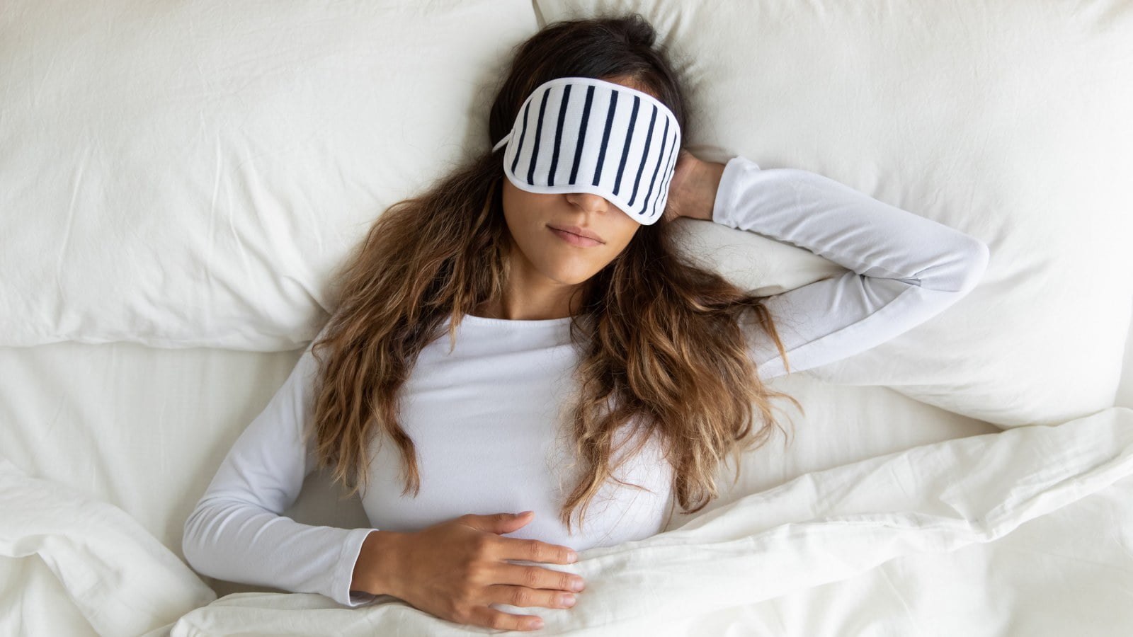 Jak dbać o skórę podczas snu